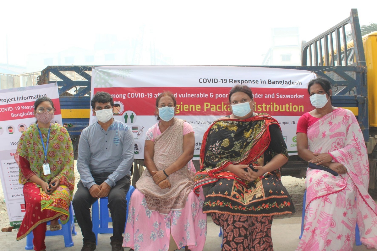 Distribution of hygene kits  _Covid response in Bangladesh. Photo: Dhaka Ahsania Mission
