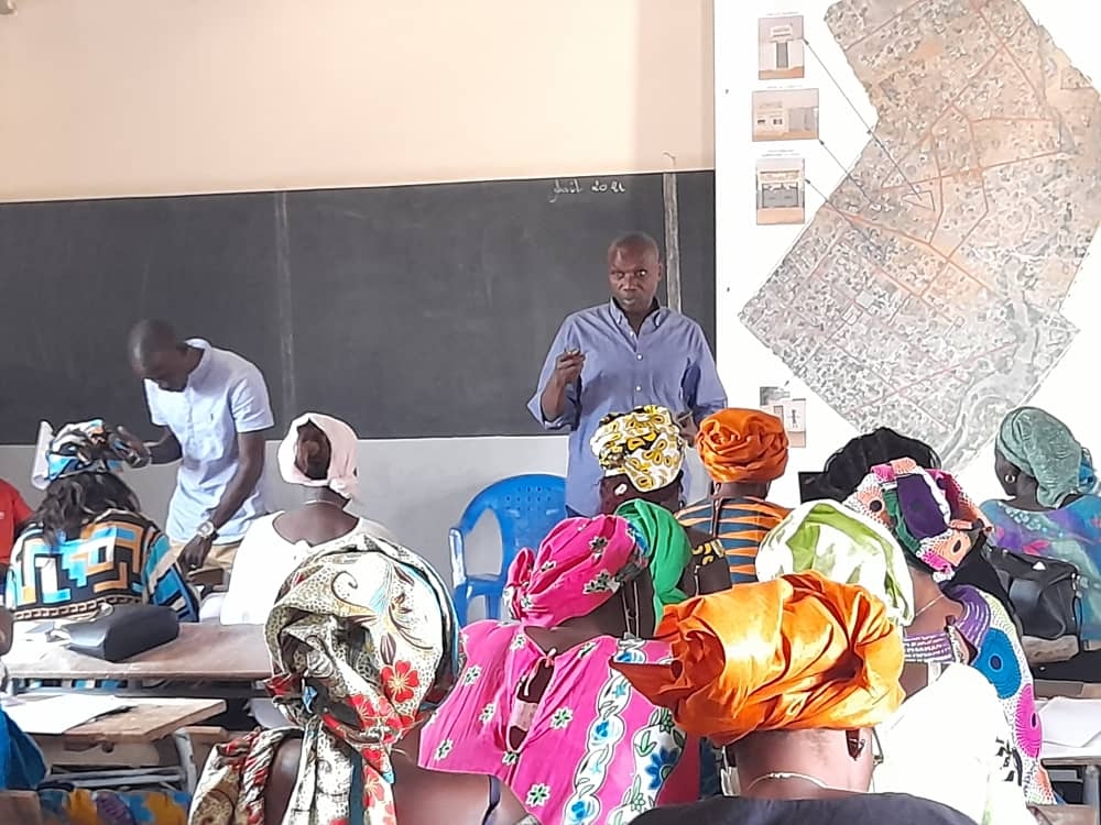 Data collection meeting in Senegal (photo by urbaSEN).